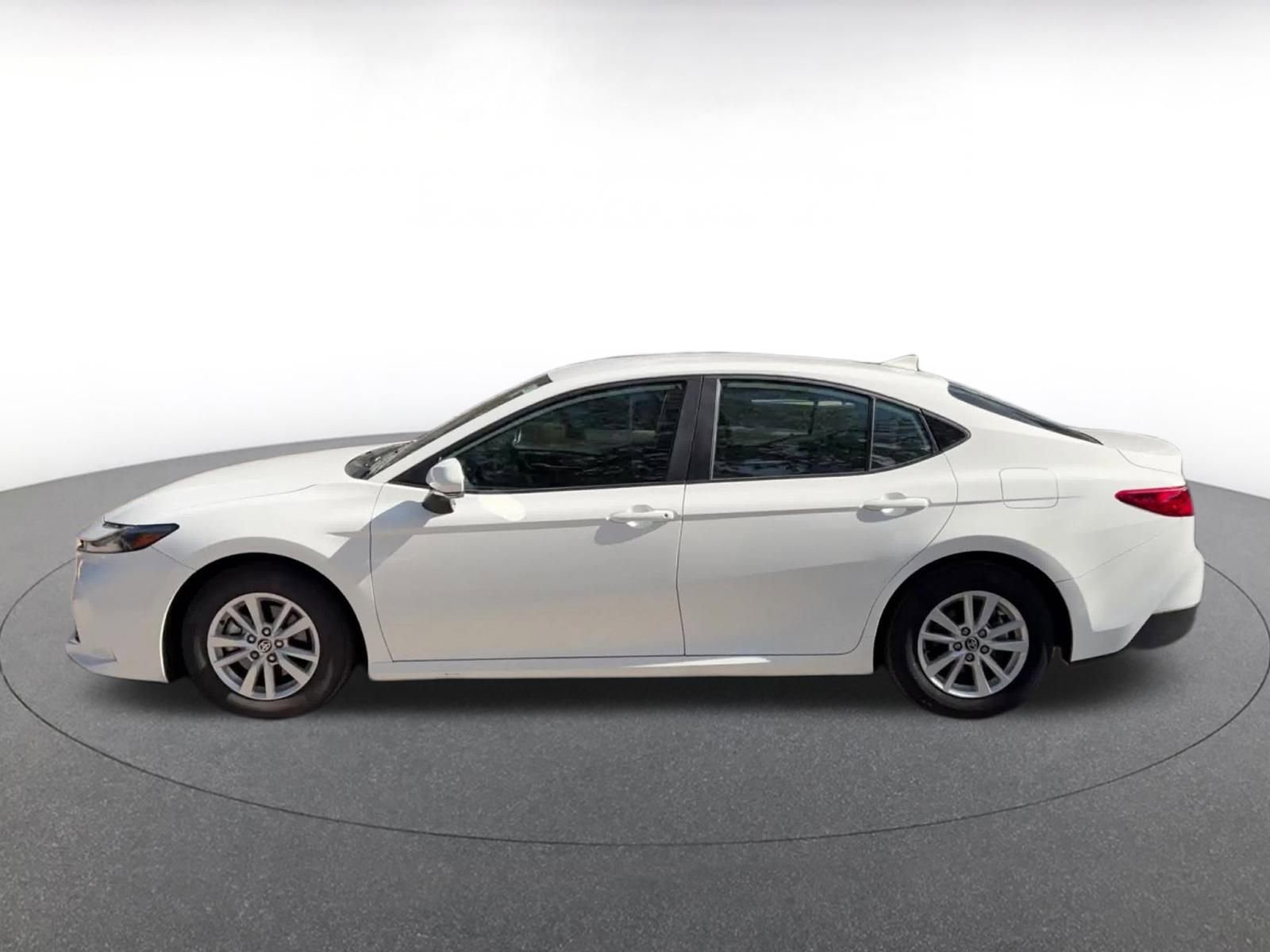 Thumbnail: 2025 Toyota Camry - 9