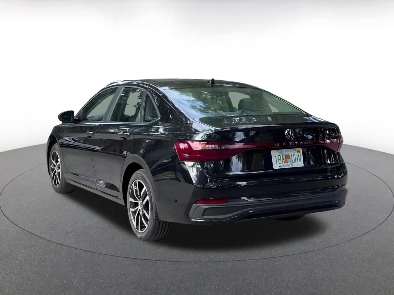 Thumbnail: 2025 Volkswagen Jetta - 11