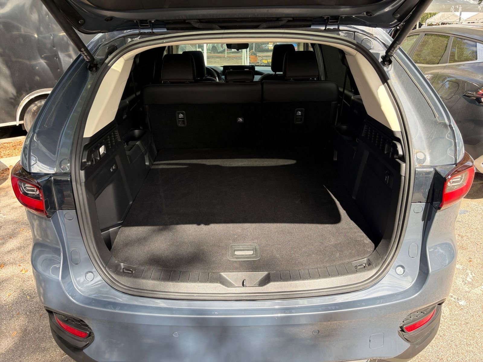 Thumbnail: 2025 Mazda CX-70 - 34