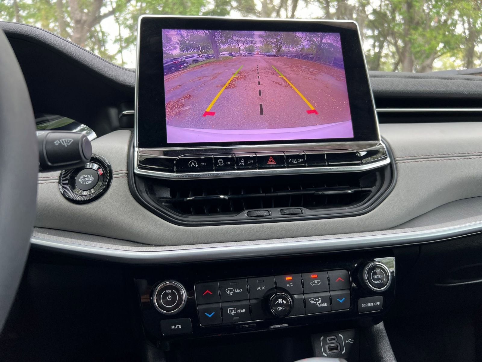 Thumbnail: 2025 Jeep Compass - 17