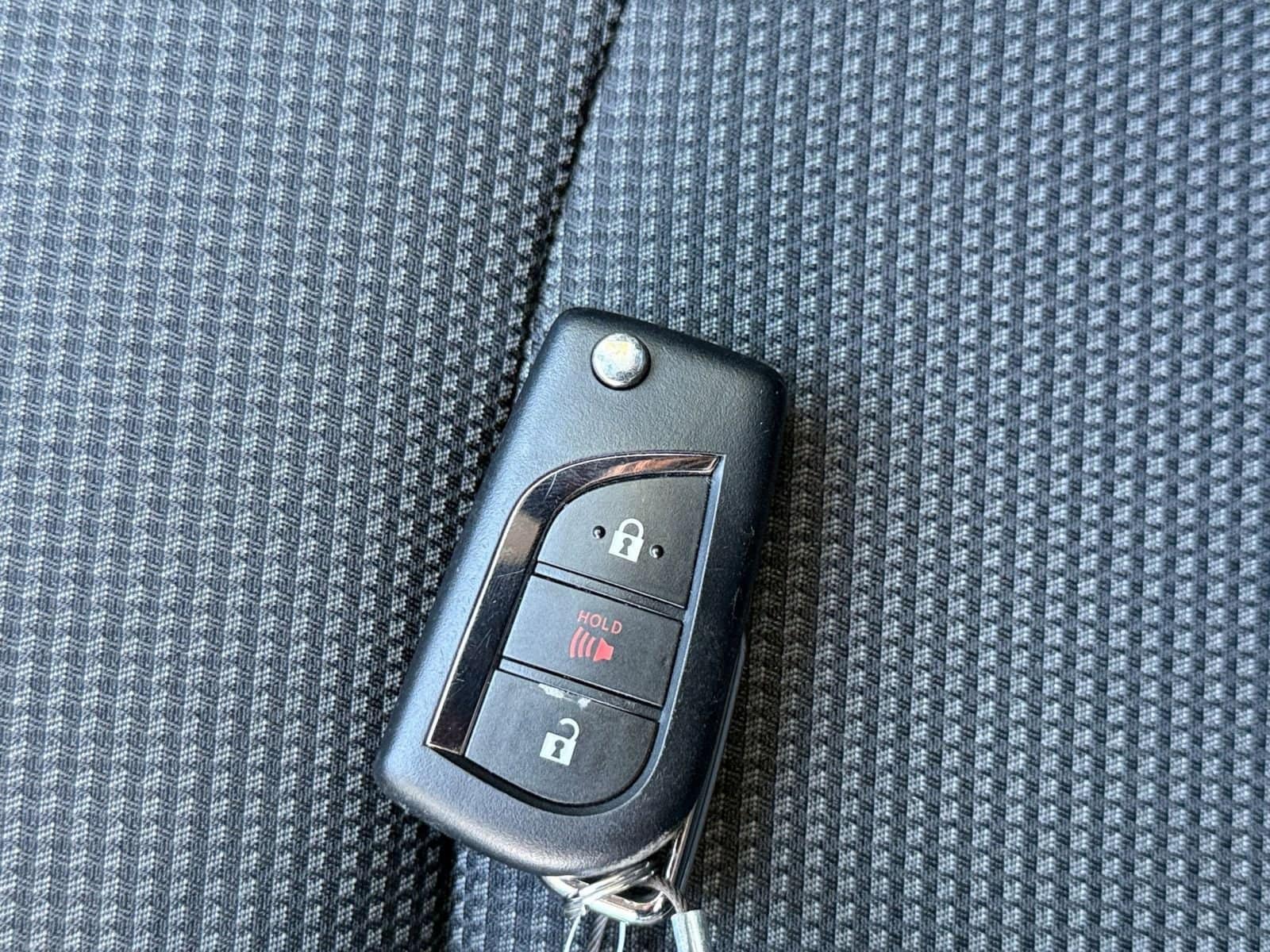 Thumbnail: 2025 Toyota RAV4 - 18