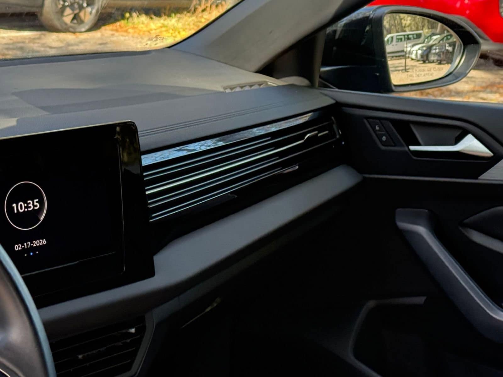 Thumbnail: 2025 Volkswagen Jetta - 30