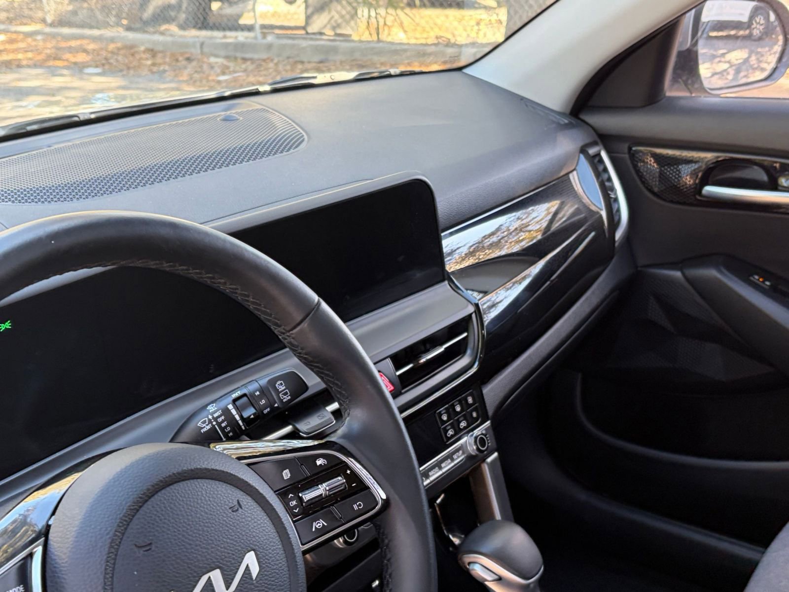 Thumbnail: 2025 Kia Seltos - 31