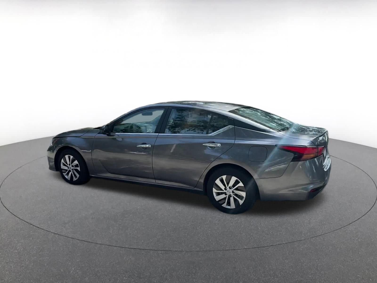 Thumbnail: 2024 Nissan Altima - 10