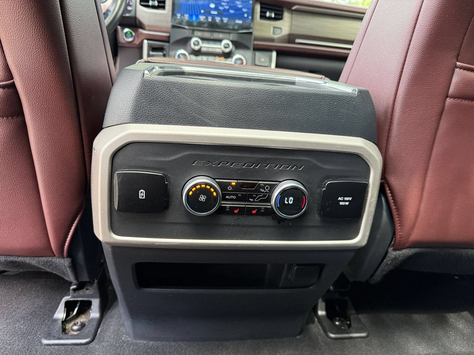 Thumbnail: 2024 Ford Expedition - 24