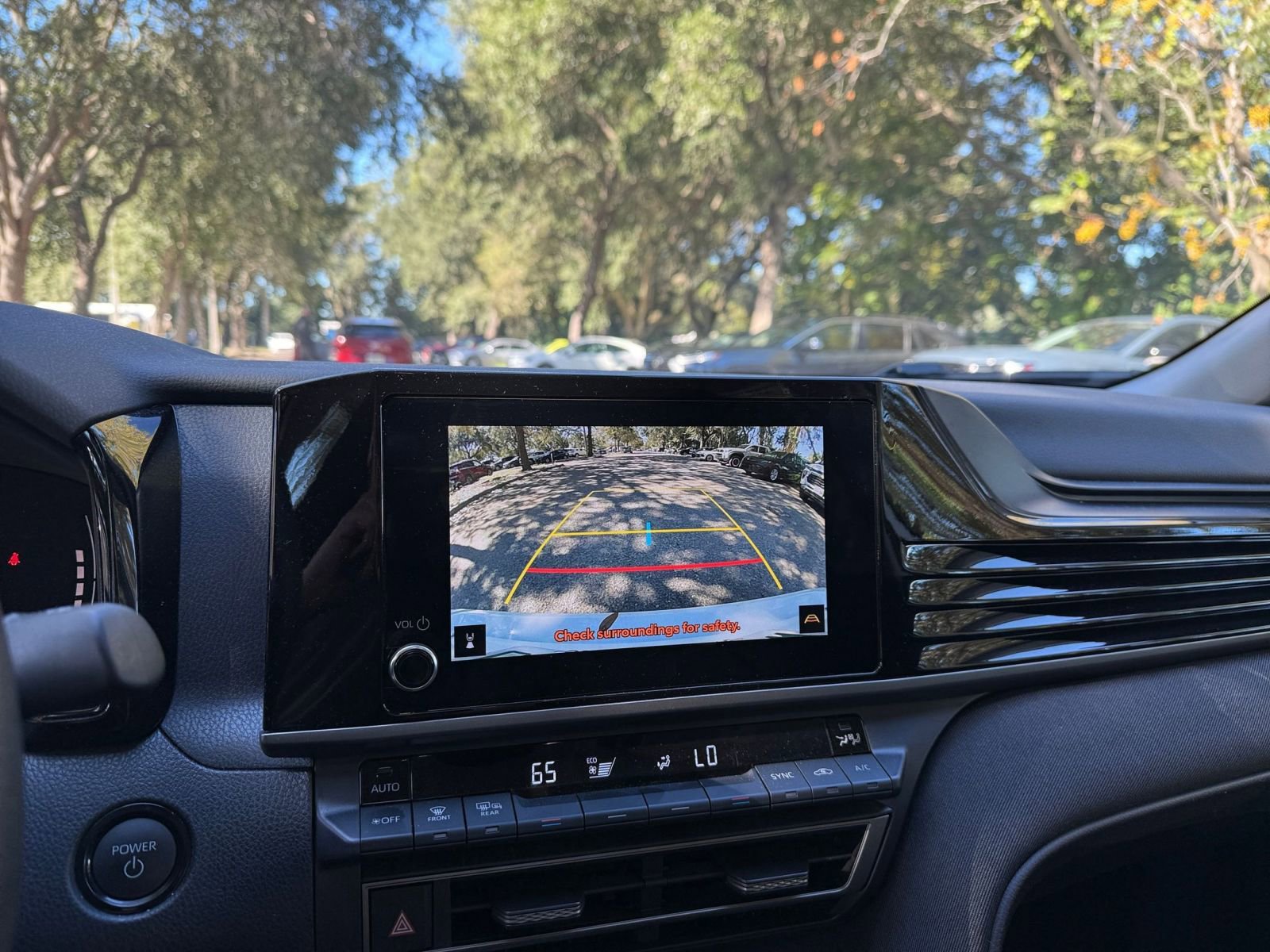 Thumbnail: 2025 Toyota Camry - 17