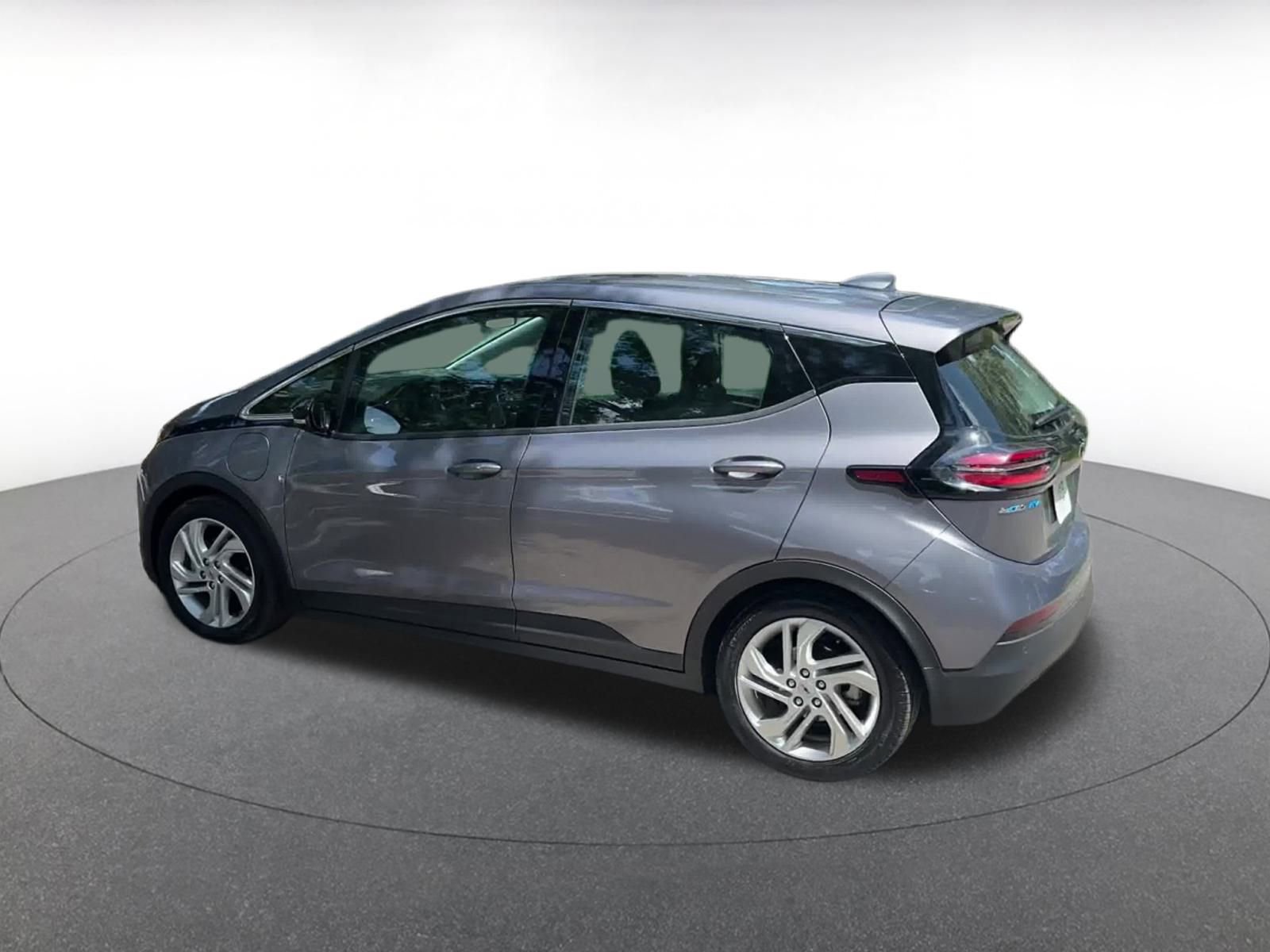 Thumbnail: 2023 Chevrolet Bolt EV - 18