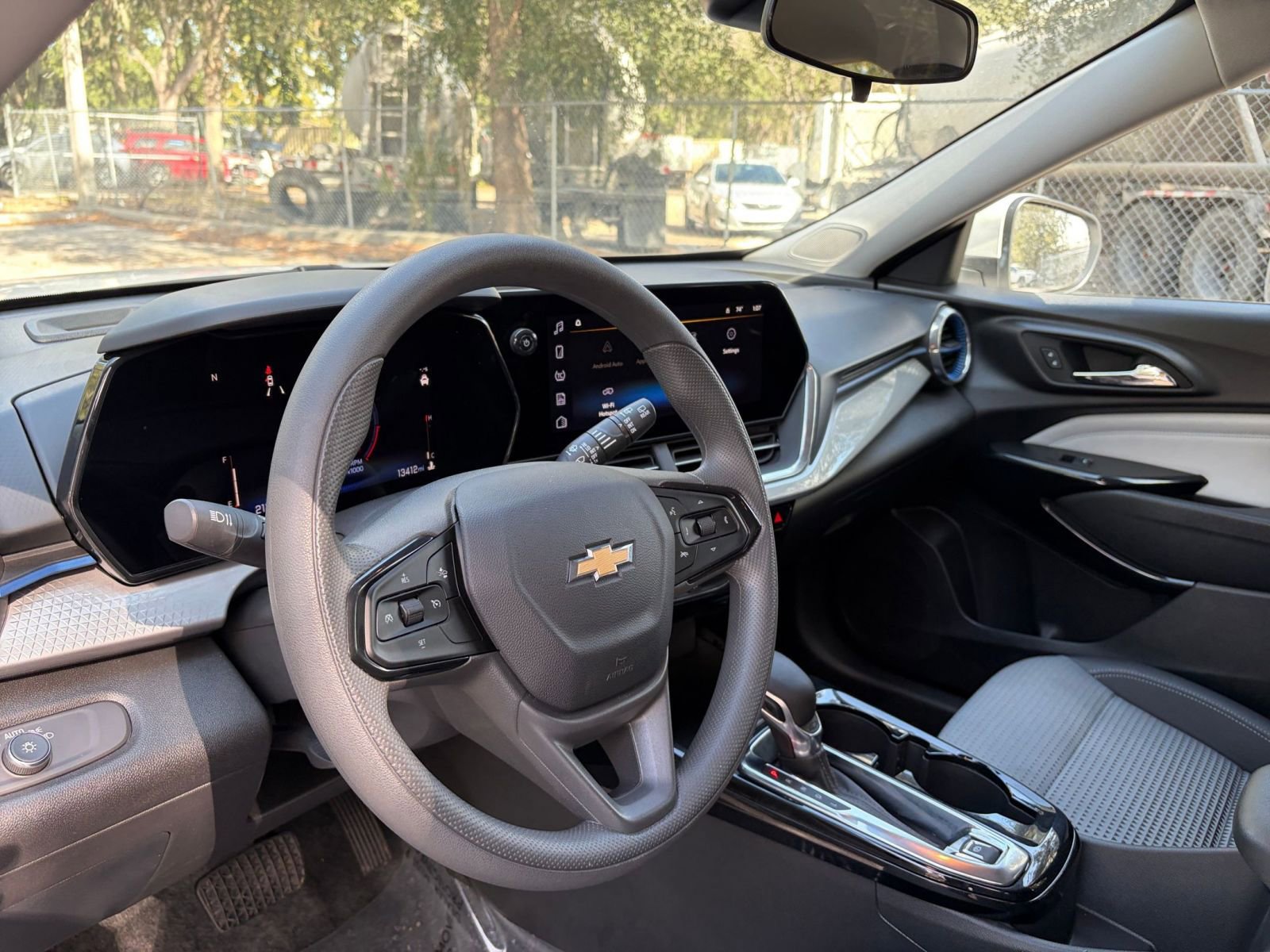 Thumbnail: 2025 Chevrolet Trax - 28