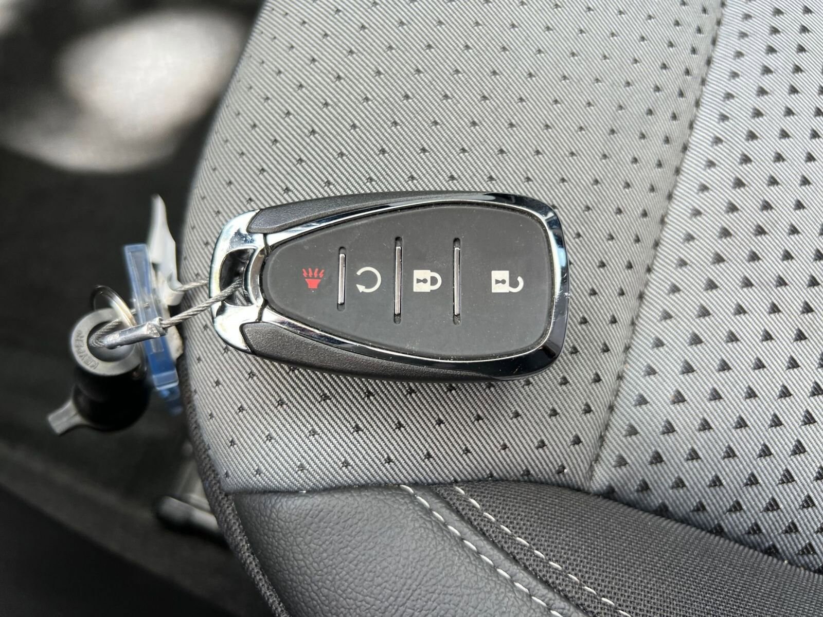 Thumbnail: 2025 Chevrolet Trax - 18