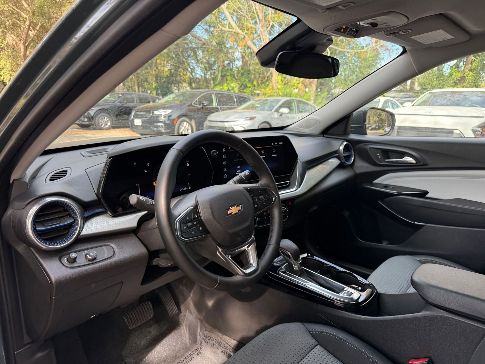 Thumbnail: 2025 Chevrolet Trax - 29