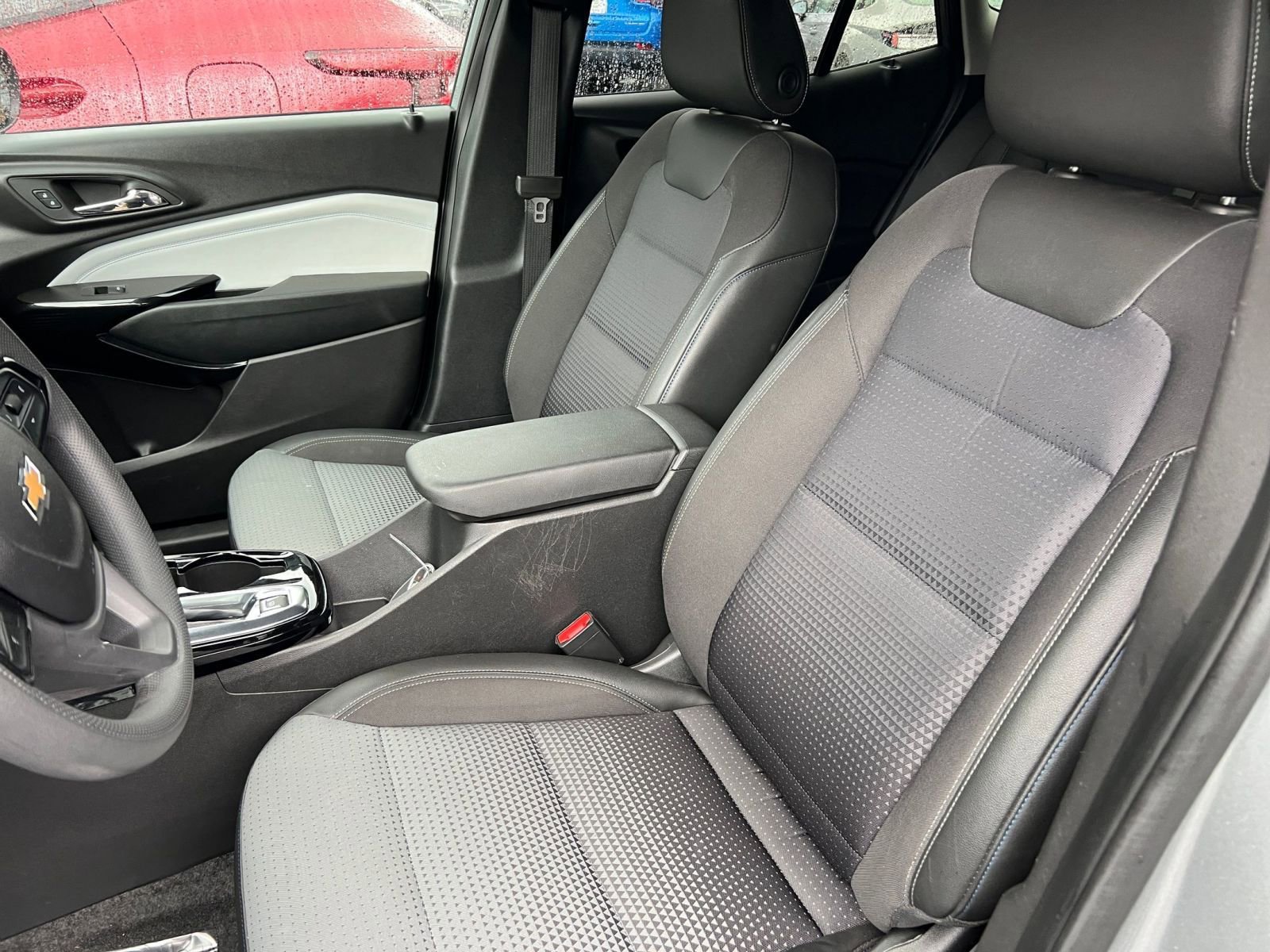 Thumbnail: 2025 Chevrolet Trax - 32