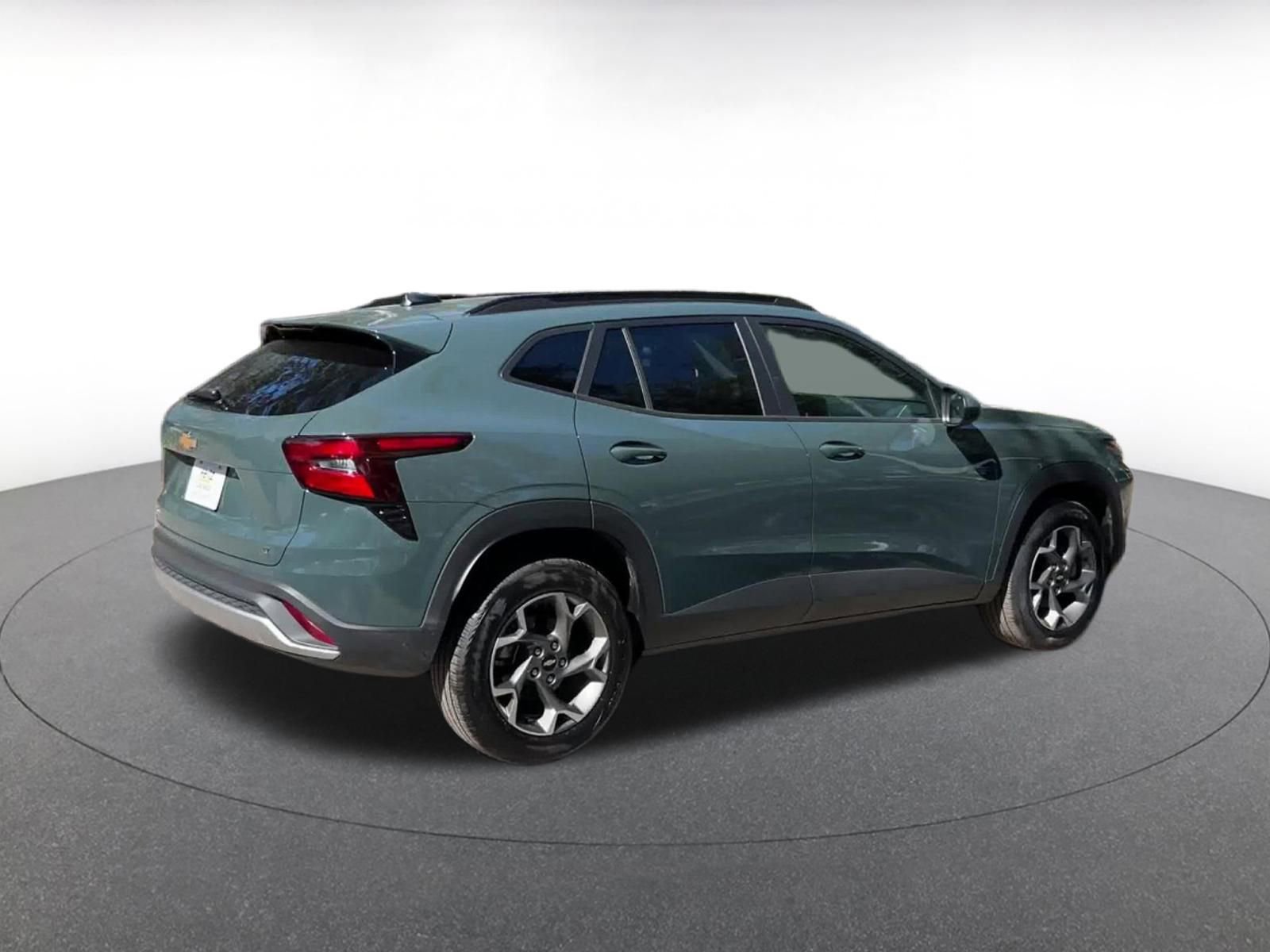 Thumbnail: 2025 Chevrolet Trax - 14