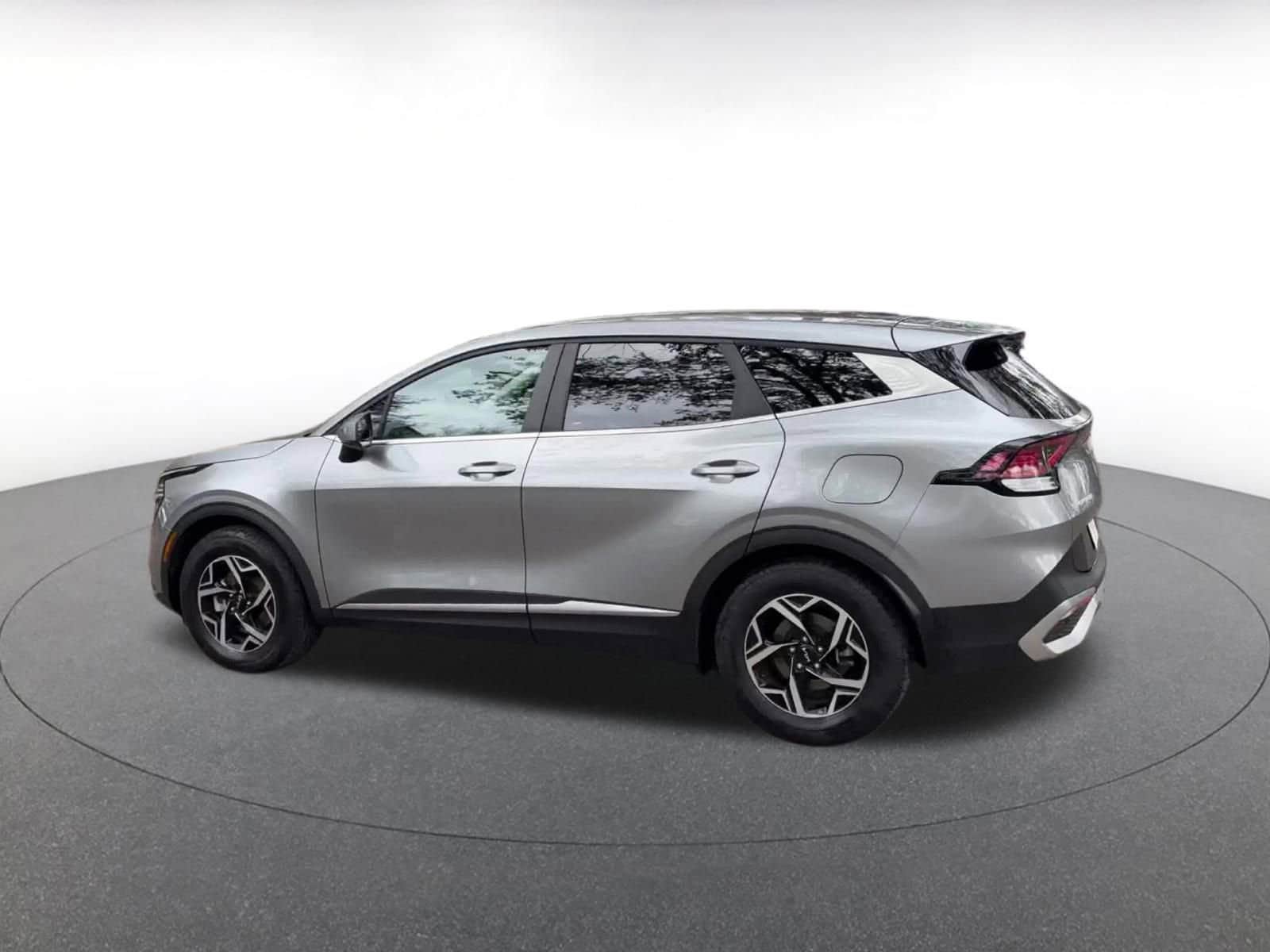 Thumbnail: 2025 Kia Sportage - 10