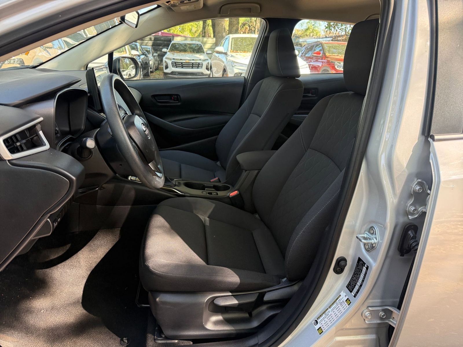 Thumbnail: 2025 Toyota Corolla - 31