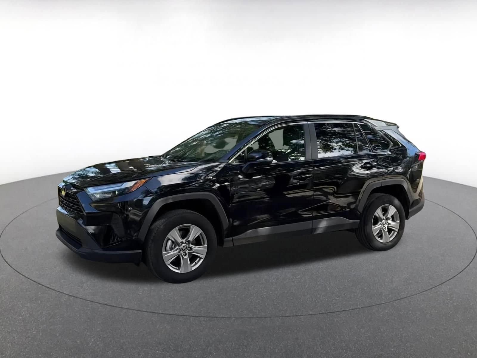 Thumbnail: 2025 Toyota RAV4 - 8