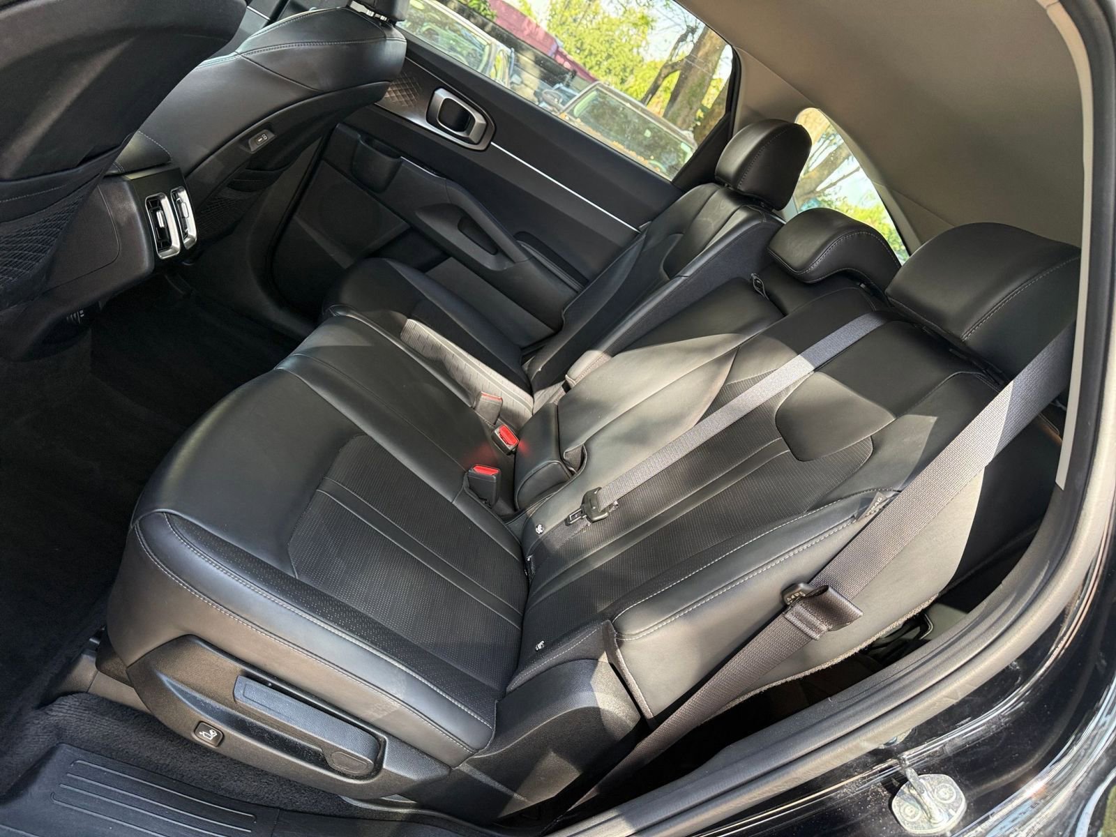 Thumbnail: 2024 Kia Sorento - 31