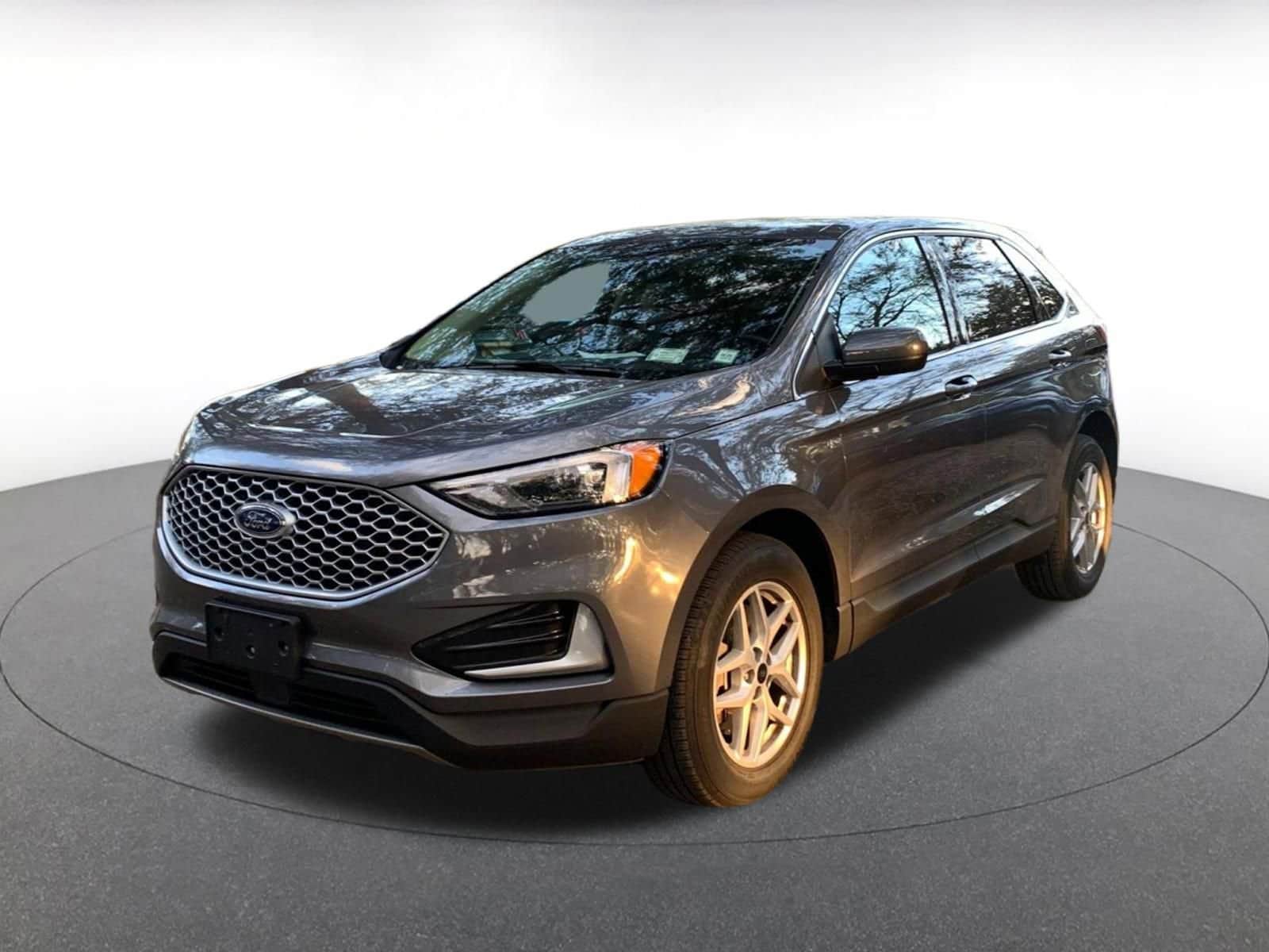 Thumbnail: 2024 Ford Edge - 3