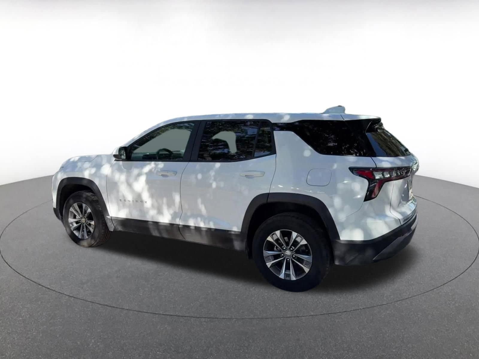 Thumbnail: 2025 Chevrolet Equinox - 10