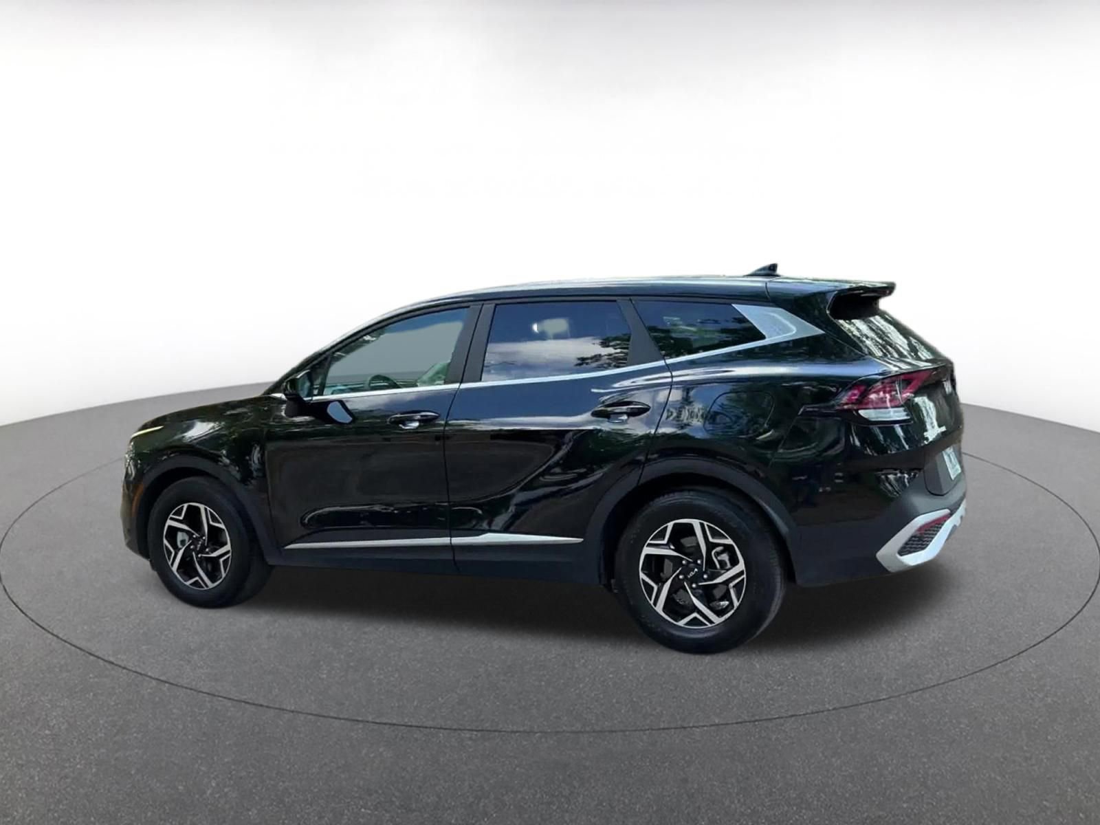 Thumbnail: 2025 Kia Sportage - 9