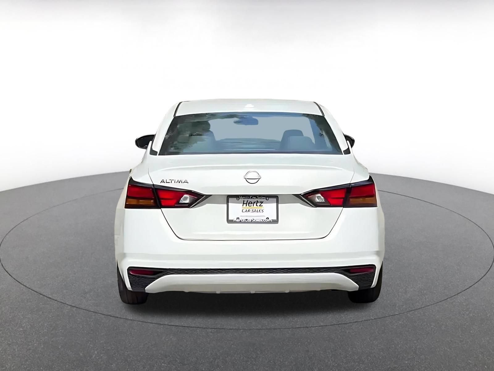 Thumbnail: 2025 Nissan Altima - 12