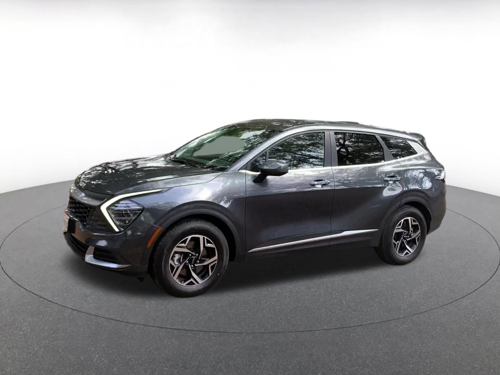 Thumbnail: 2025 Kia Sportage - 8