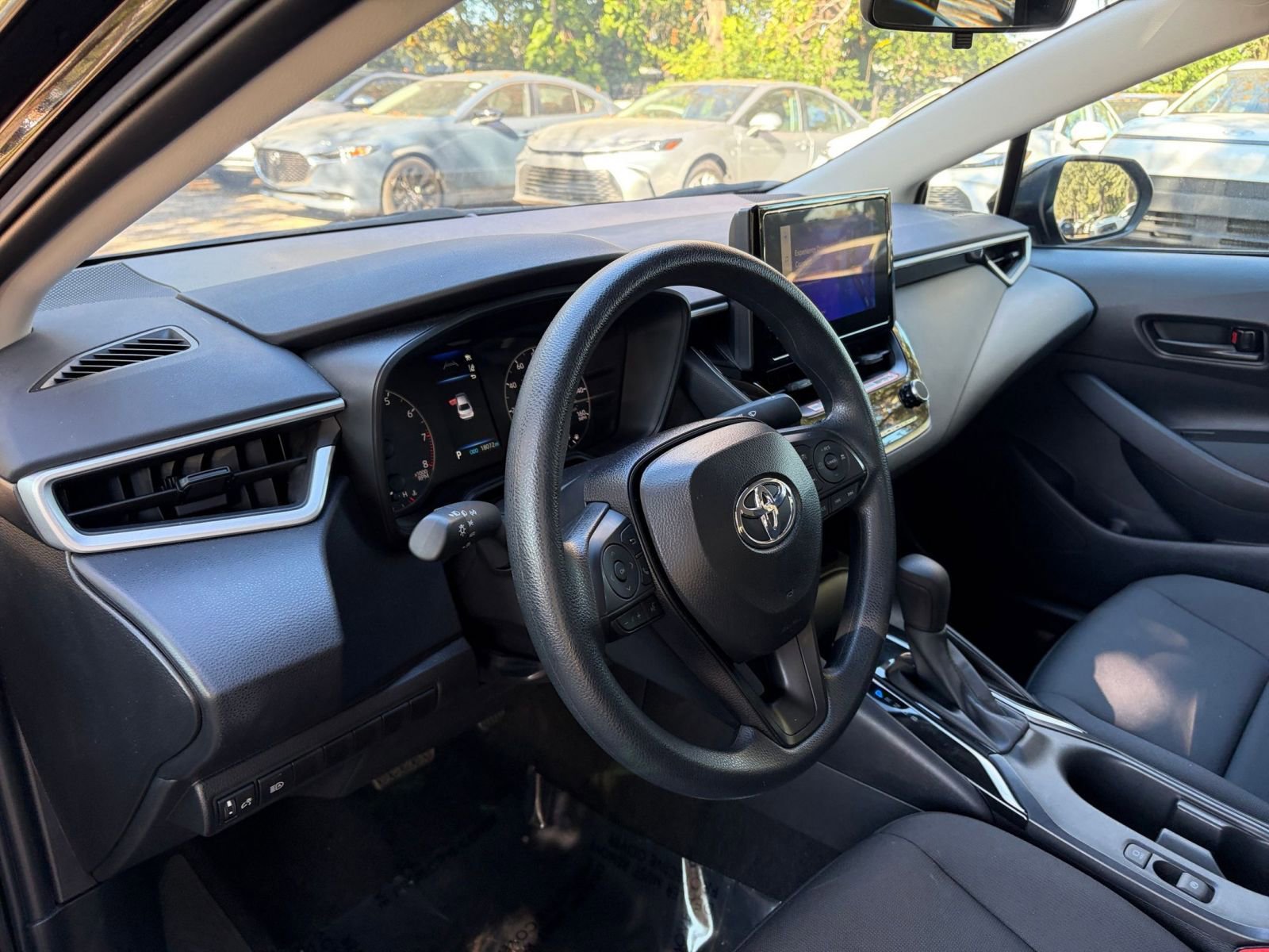 Thumbnail: 2025 Toyota Corolla - 28