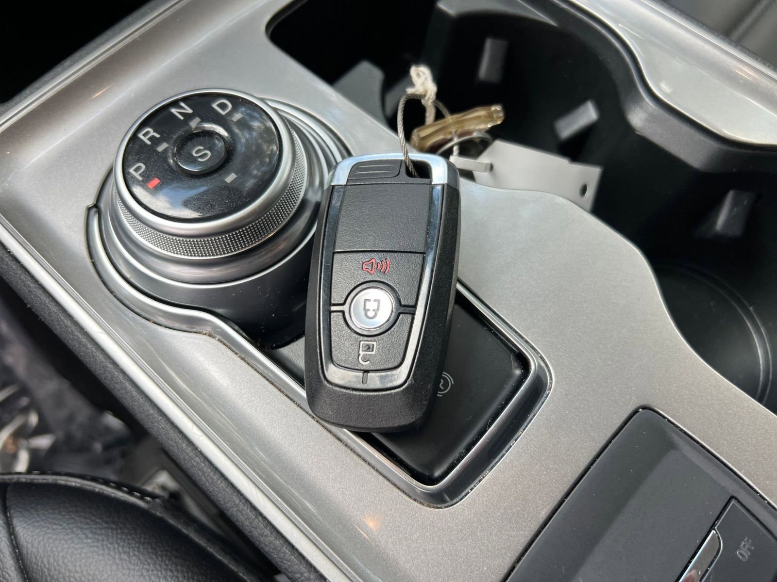 Thumbnail: 2024 Ford Edge - 20