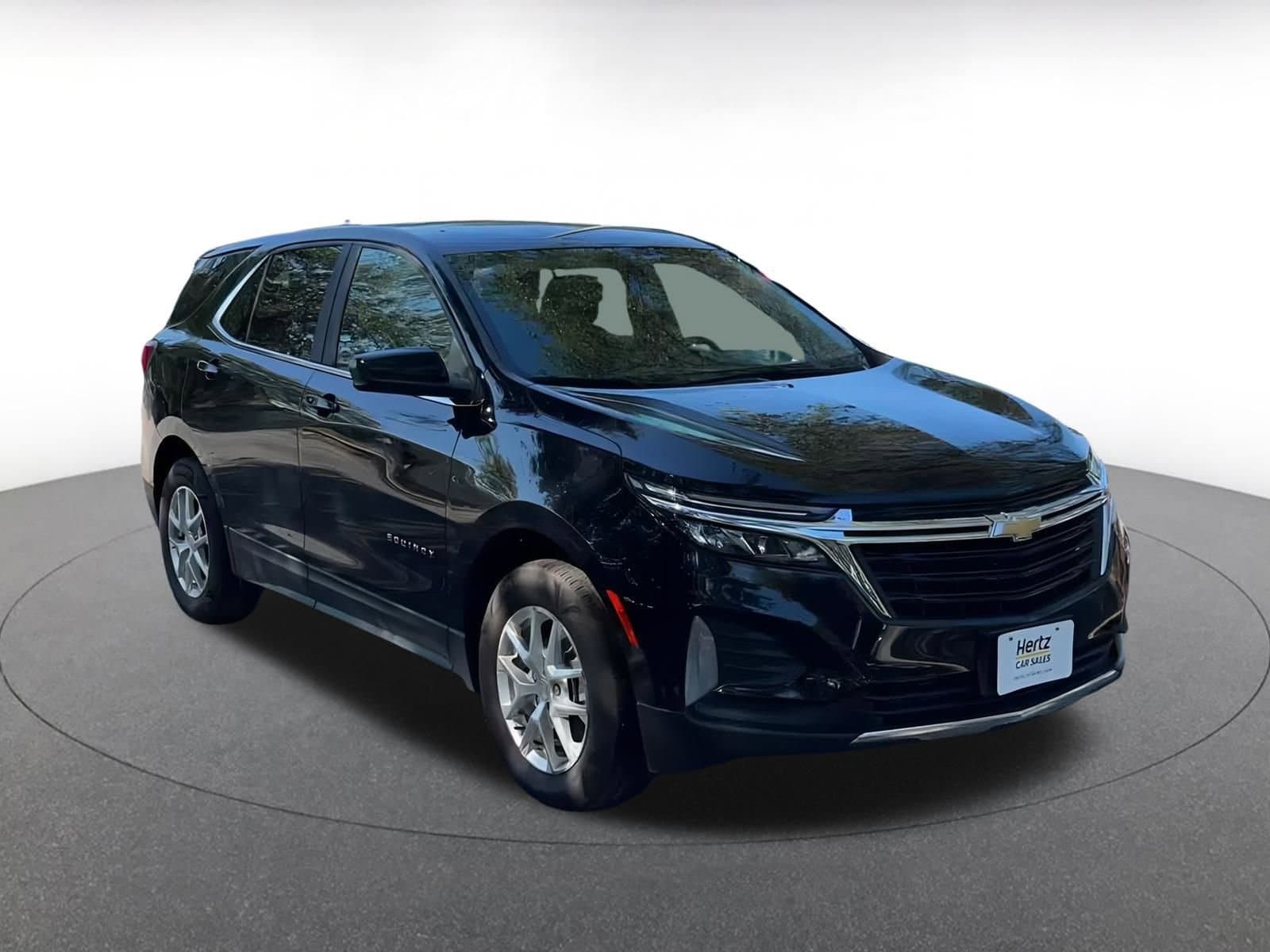 Thumbnail: 2023 Chevrolet Equinox - 3