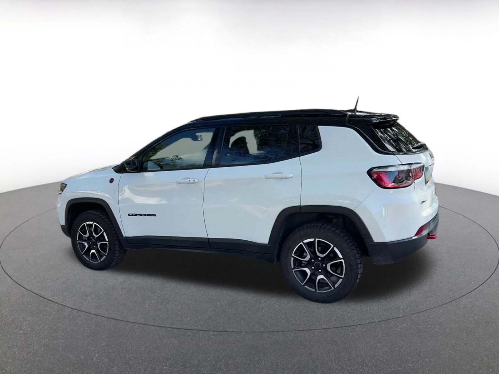 Thumbnail: 2025 Jeep Compass - 10