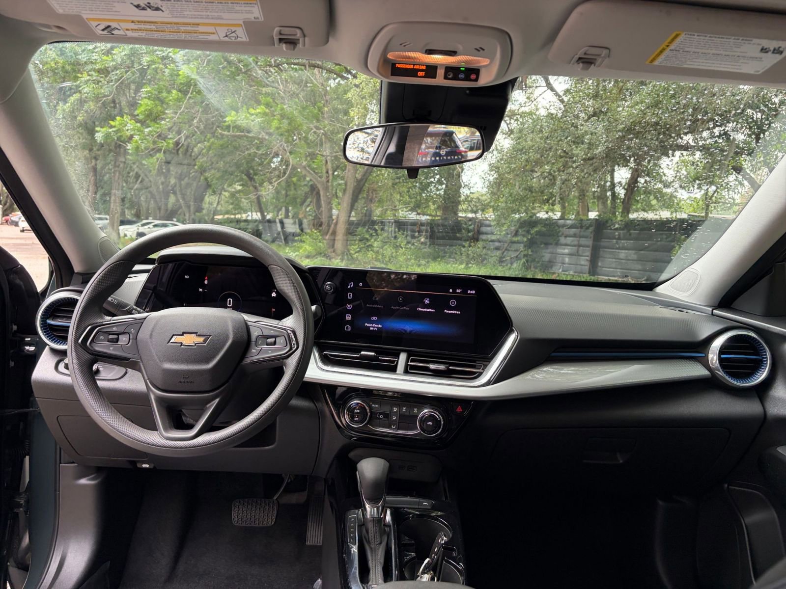 Thumbnail: 2025 Chevrolet Trax - 32