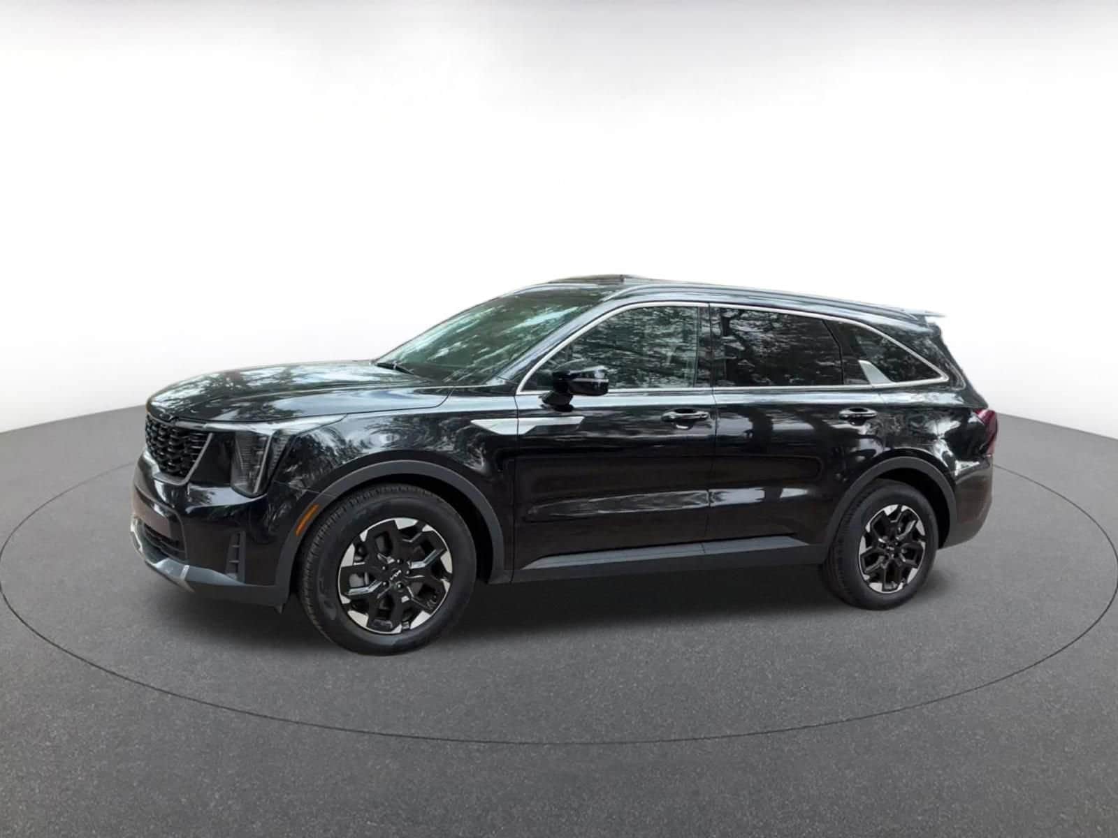 Thumbnail: 2024 Kia Sorento - 8