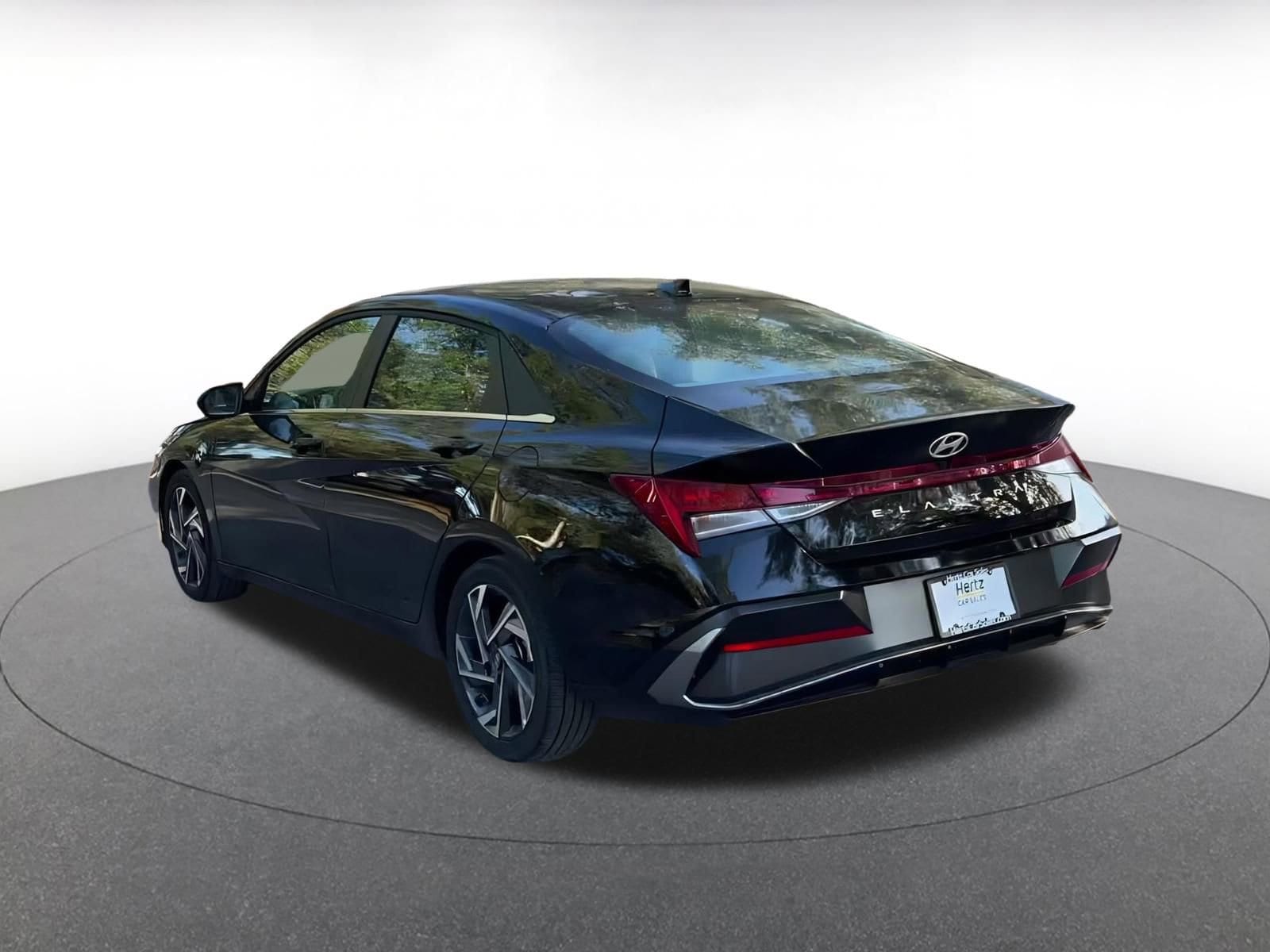 Thumbnail: 2025 Hyundai Elantra - 10