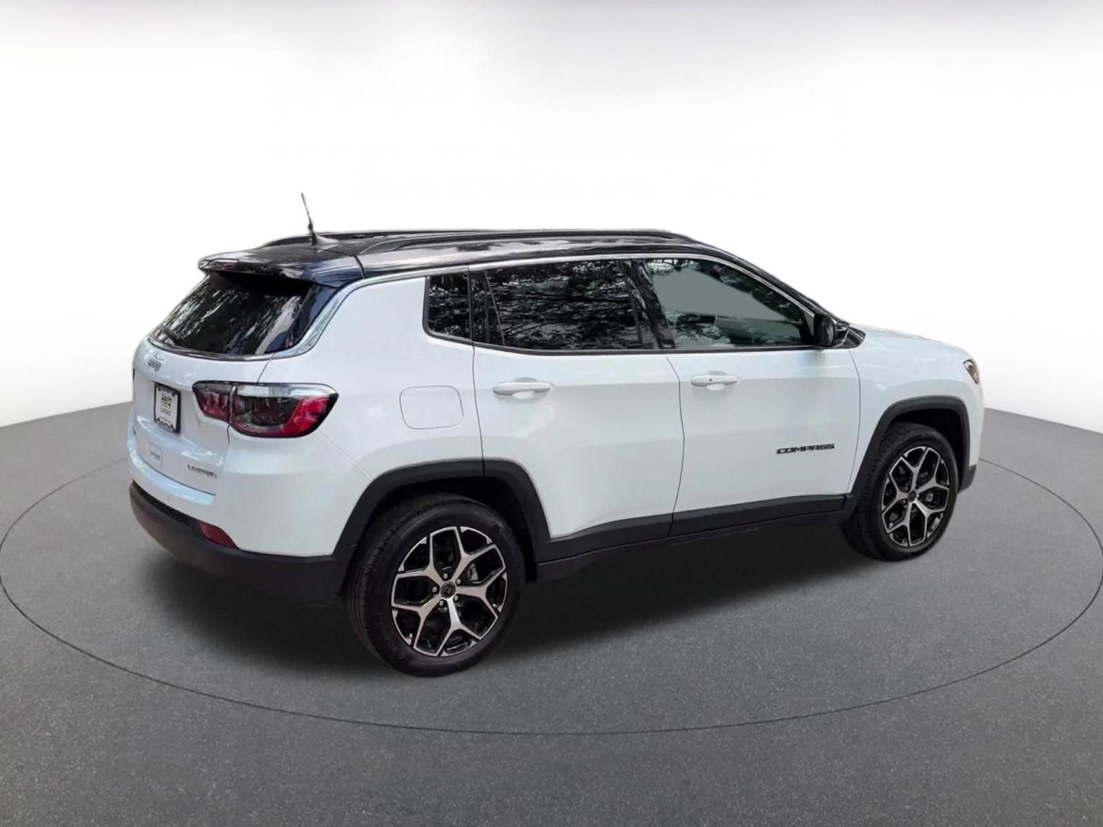 Thumbnail: 2025 Jeep Compass - 15