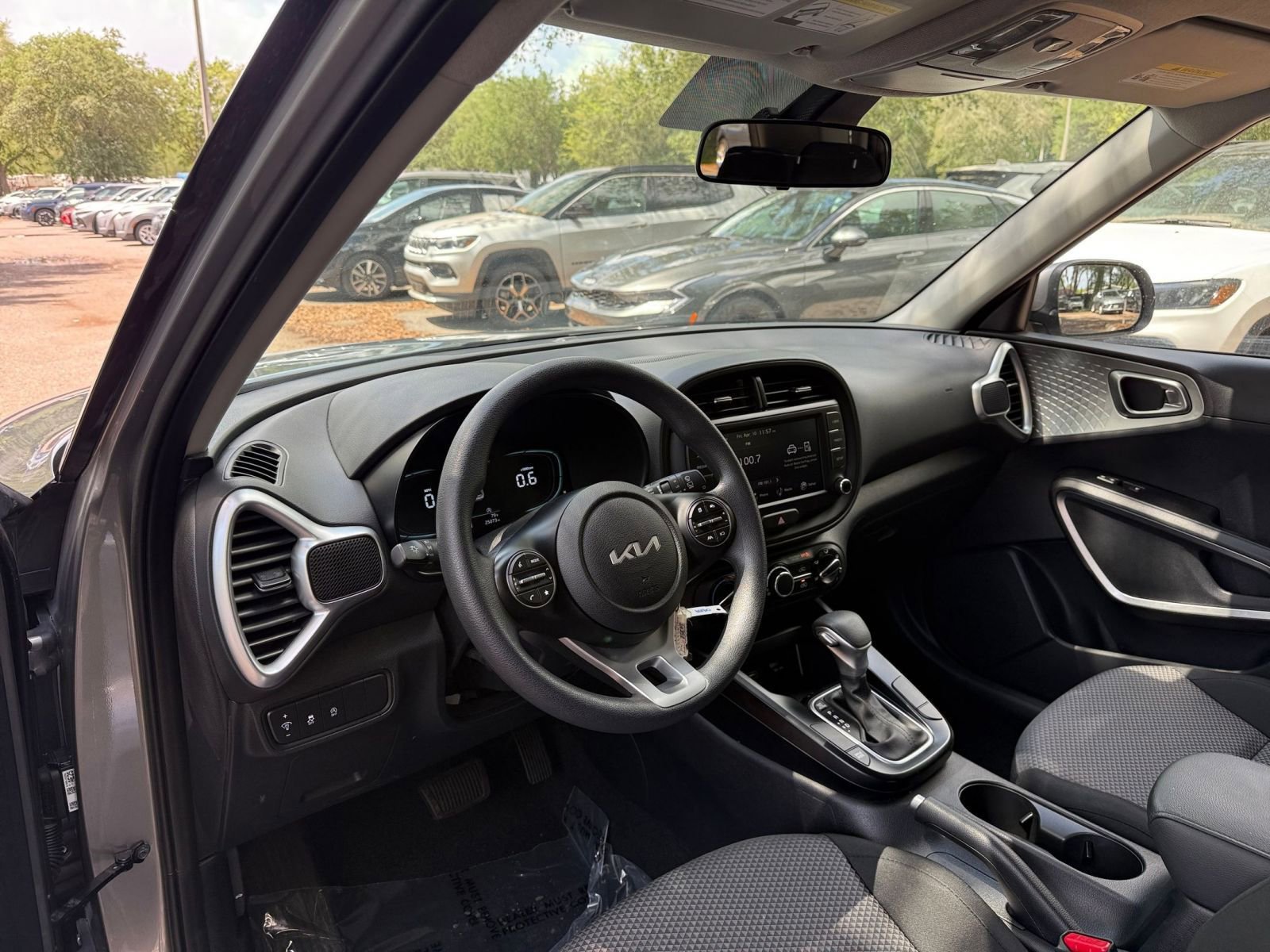 Thumbnail: 2025 Kia Soul - 31
