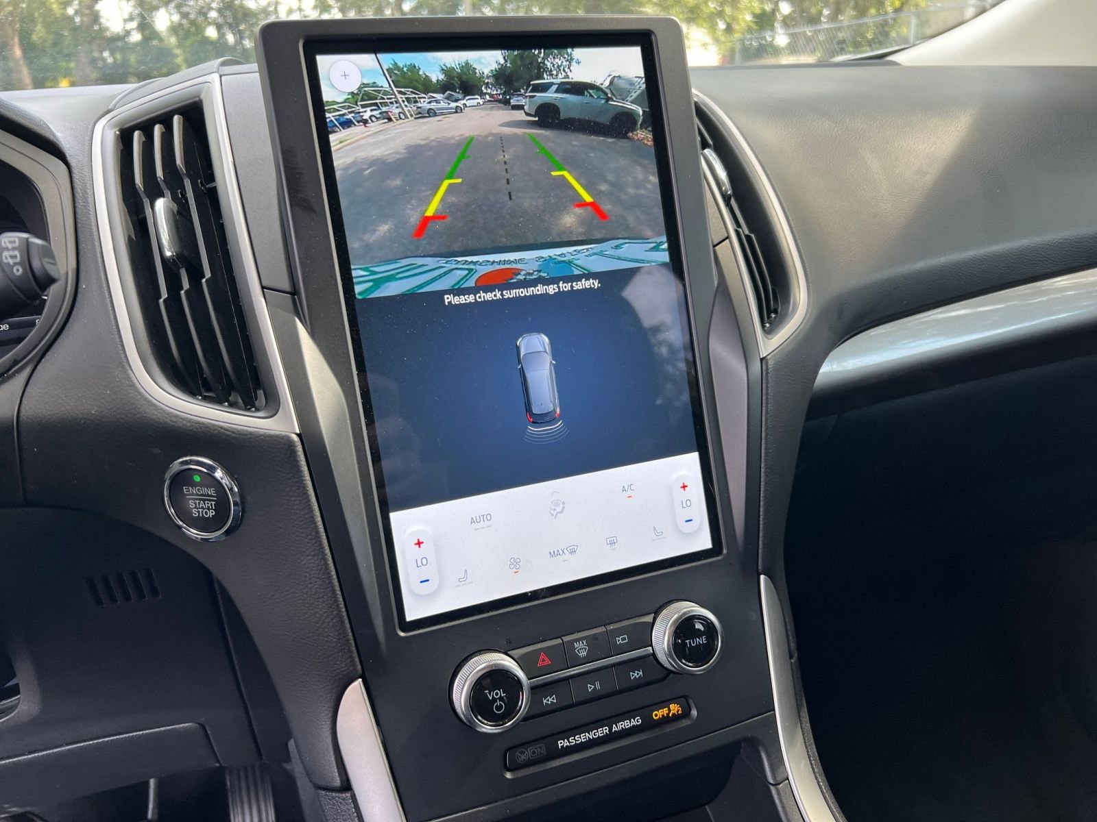 Thumbnail: 2024 Ford Edge - 17