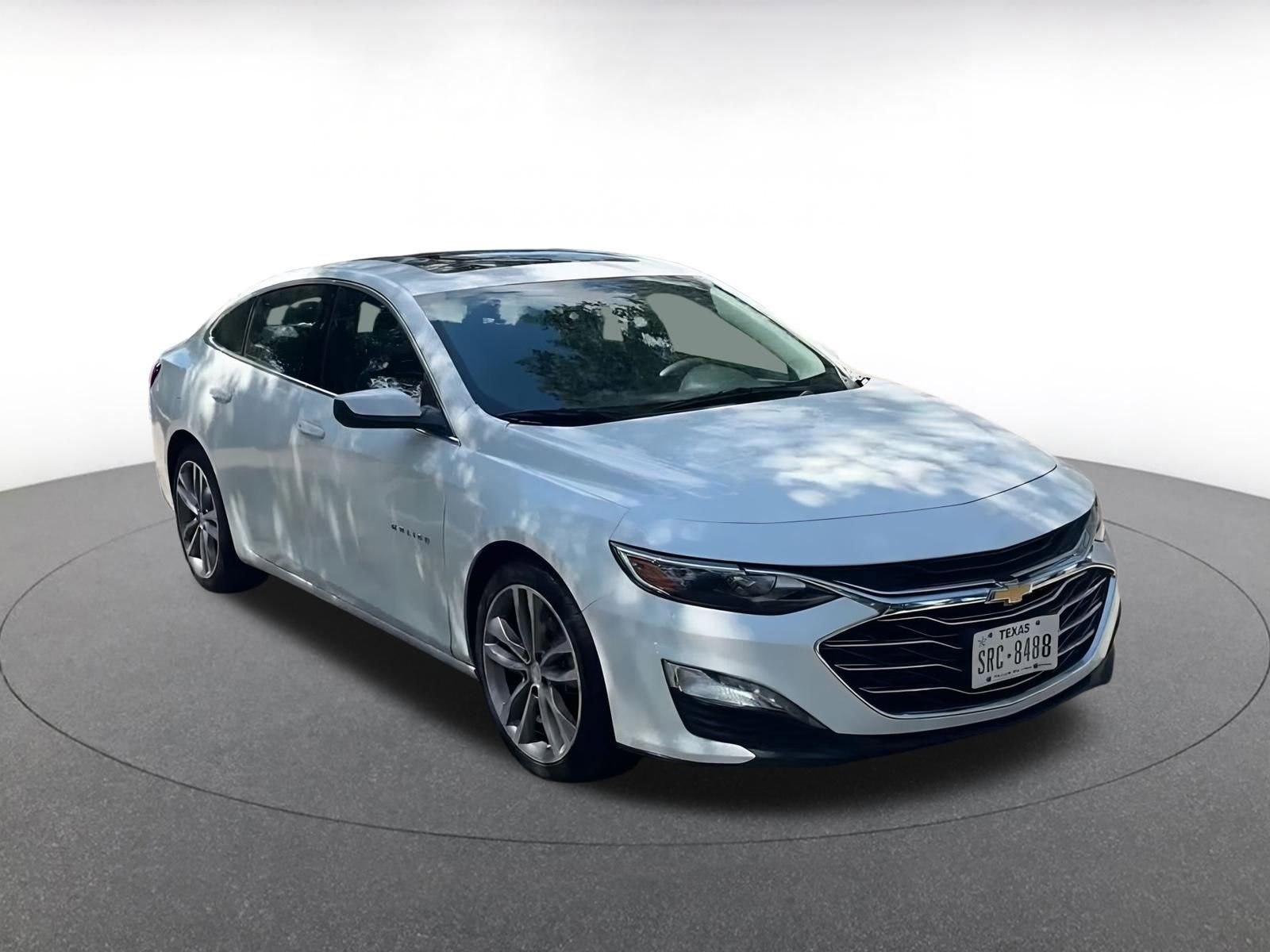 Thumbnail: 2023 Chevrolet Malibu - 3