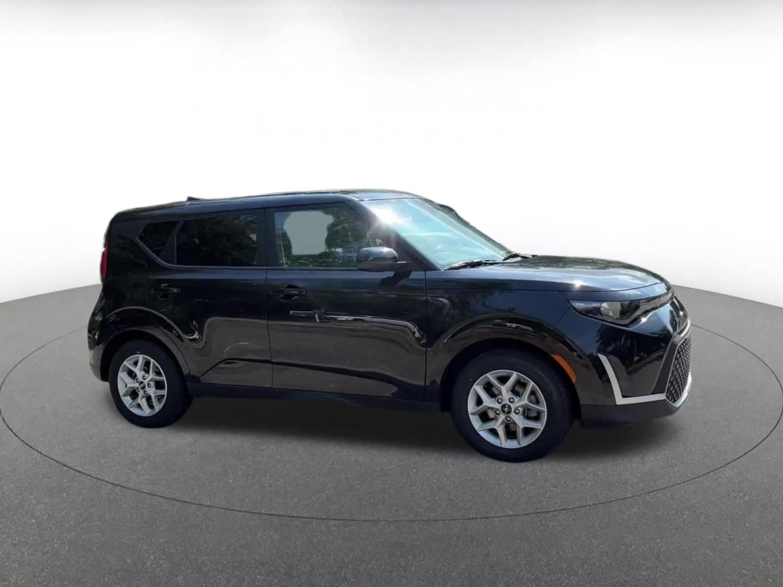 Thumbnail: 2025 Kia Soul - 2