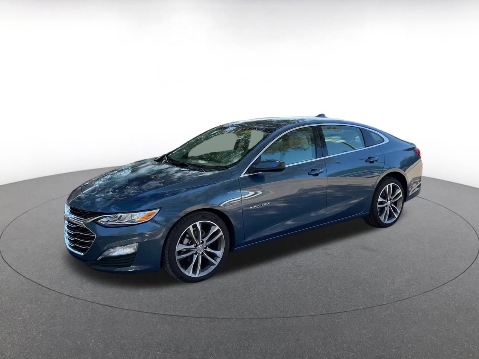 Thumbnail: 2024 Chevrolet Malibu - 8