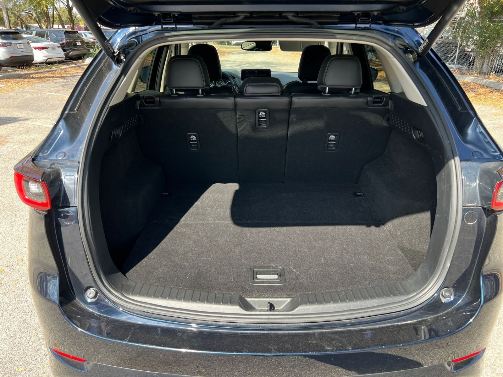 Thumbnail: 2025 Mazda CX-5 - 30