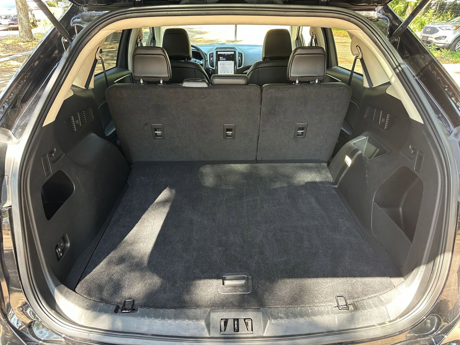 Thumbnail: 2024 Ford Edge - 24