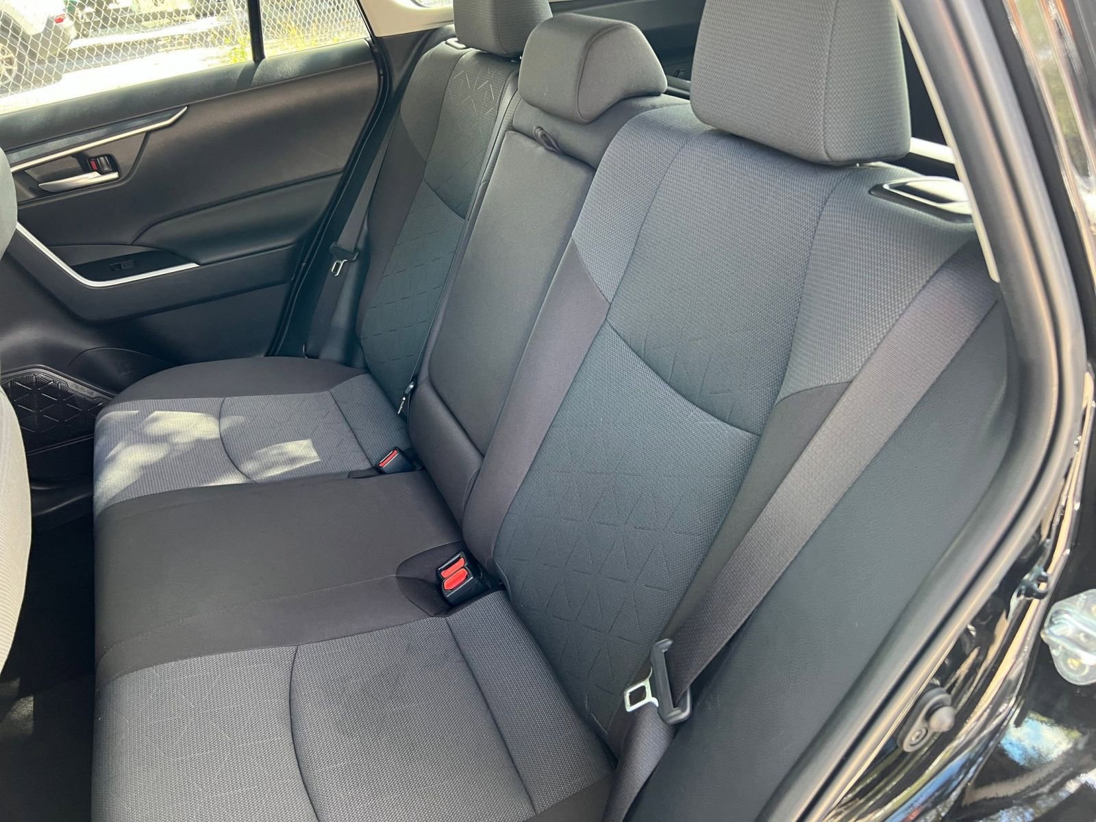 Thumbnail: 2025 Toyota RAV4 - 31