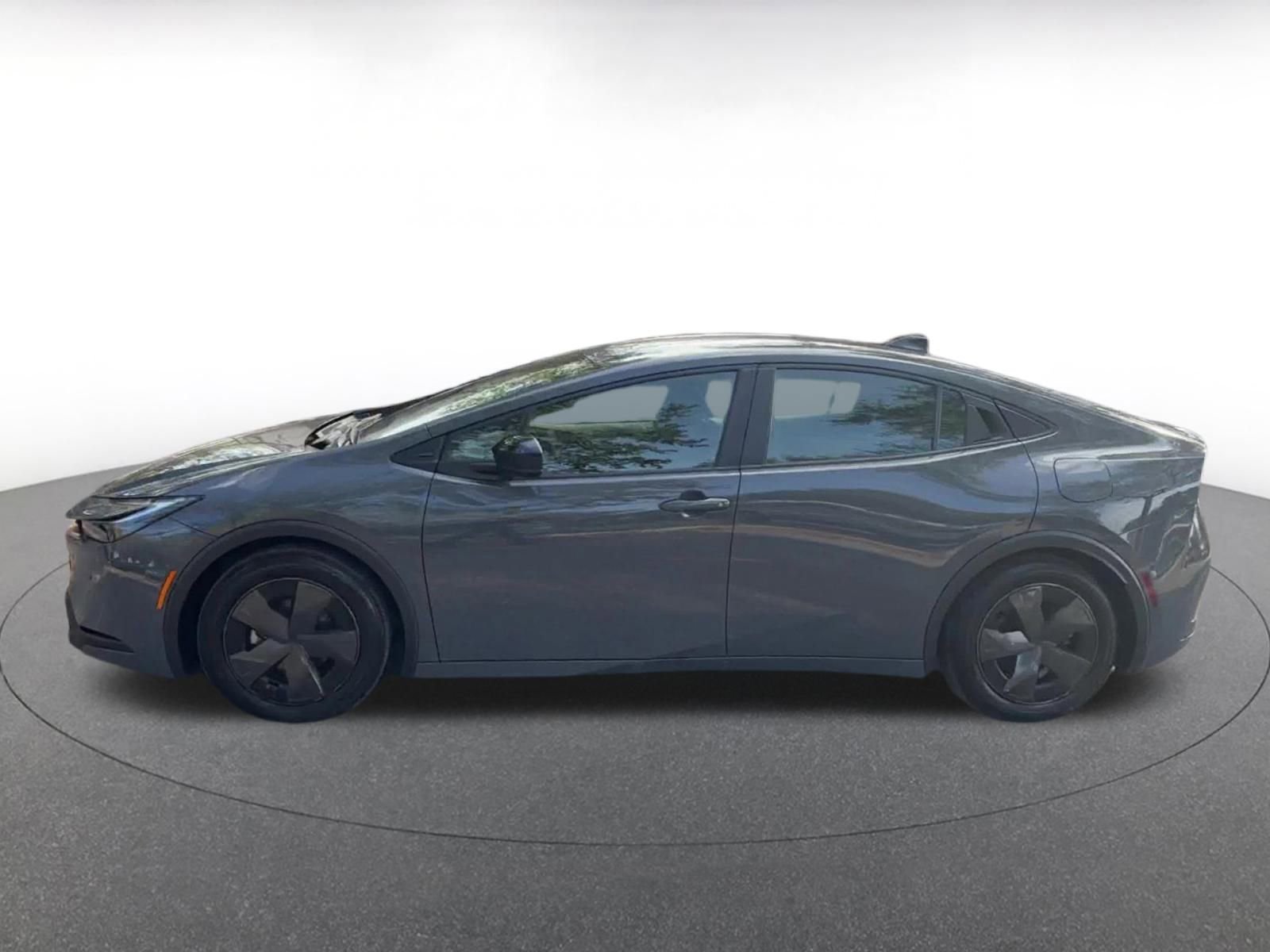 Thumbnail: 2025 Toyota Prius - 9