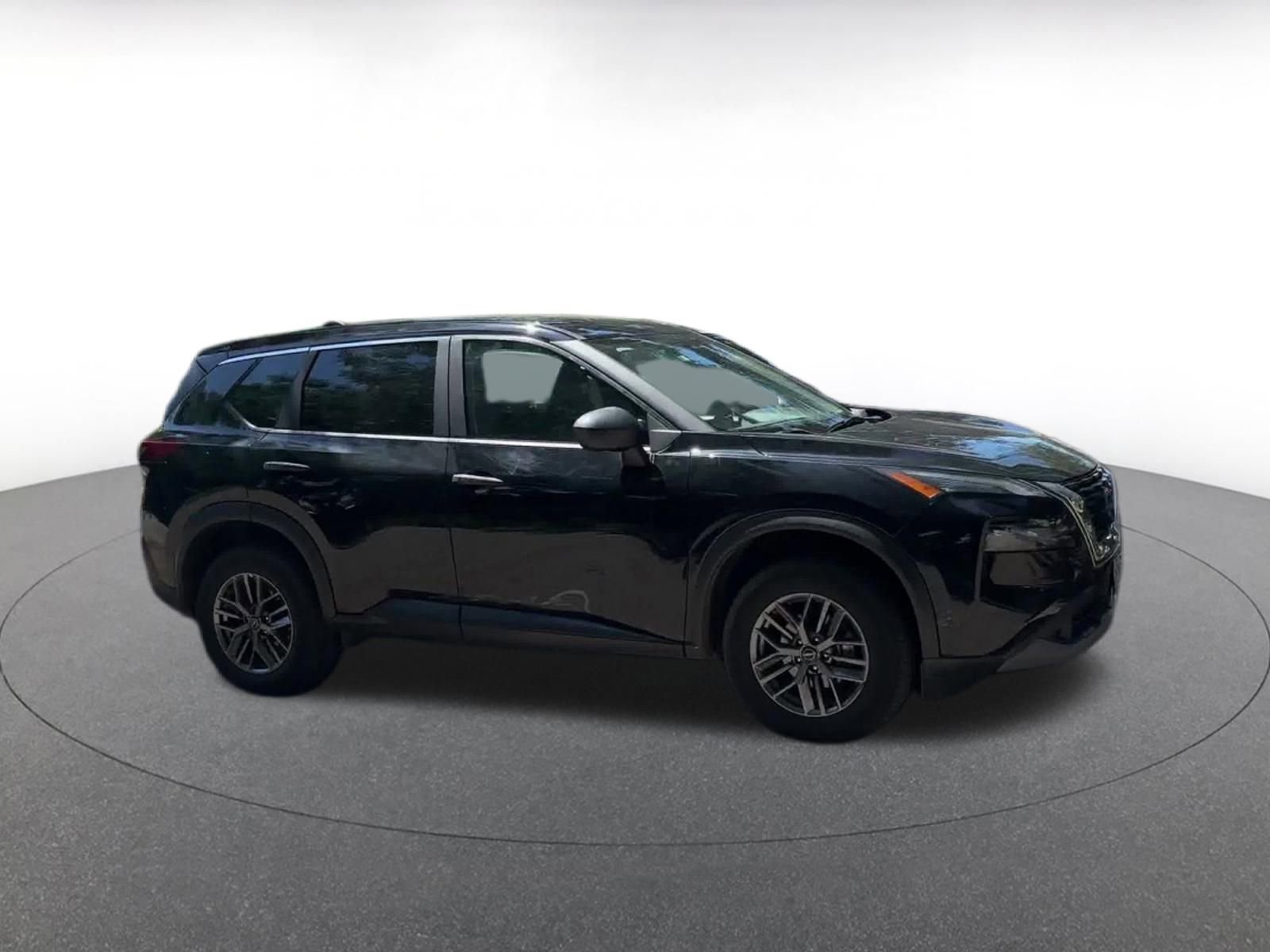 2023 Nissan Rogue S 2