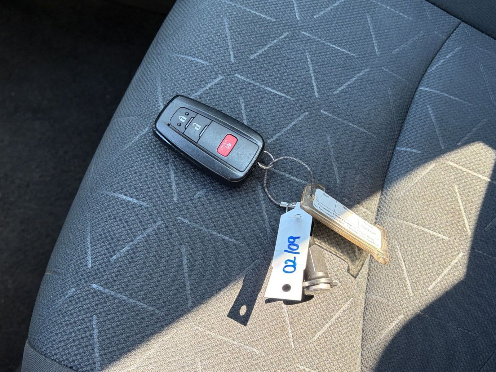 Thumbnail: 2025 Toyota RAV4 - 20