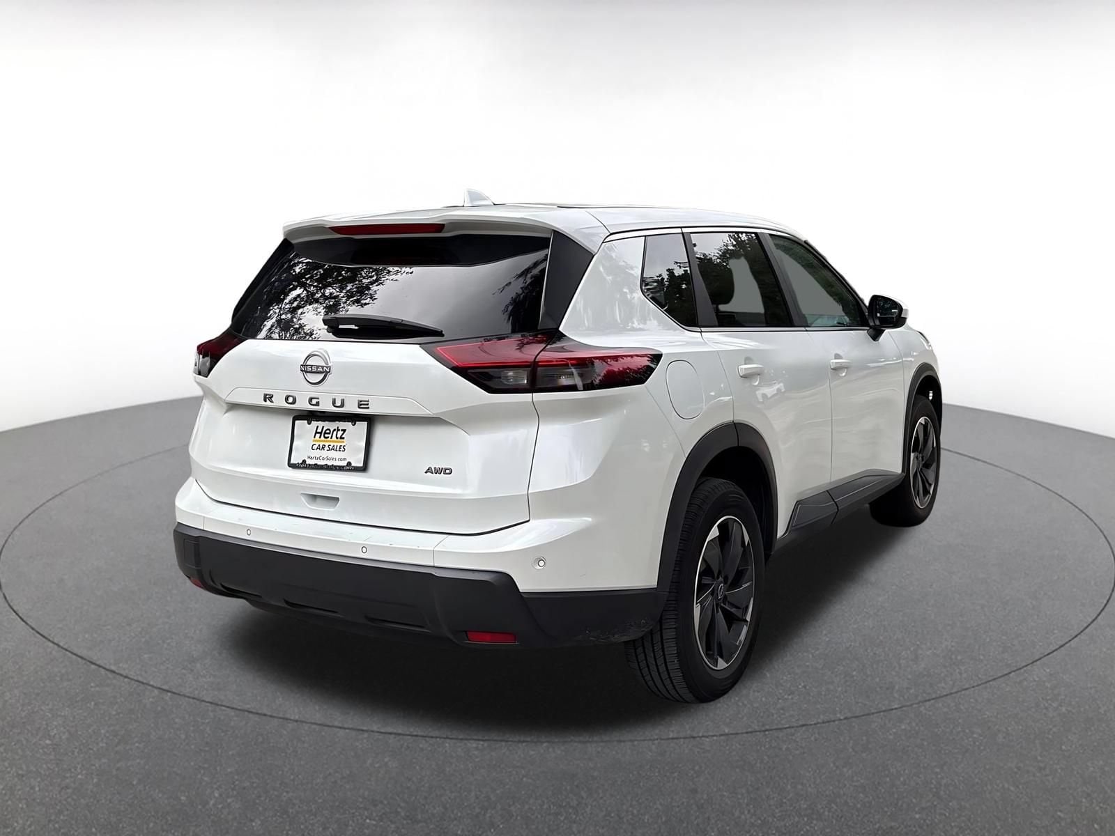 Thumbnail: 2025 Nissan Rogue - 8