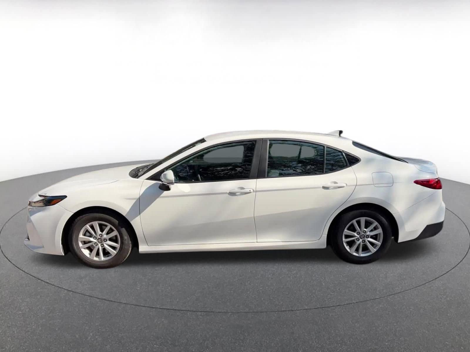 Thumbnail: 2025 Toyota Camry - 9