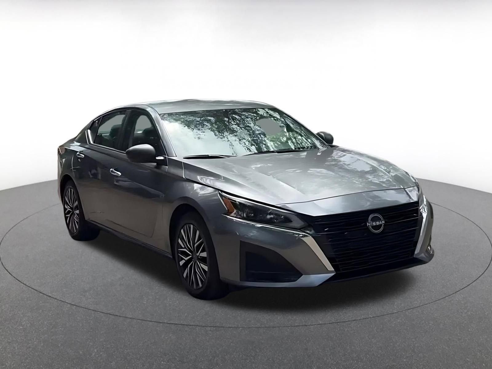 Thumbnail: 2024 Nissan Altima - 3