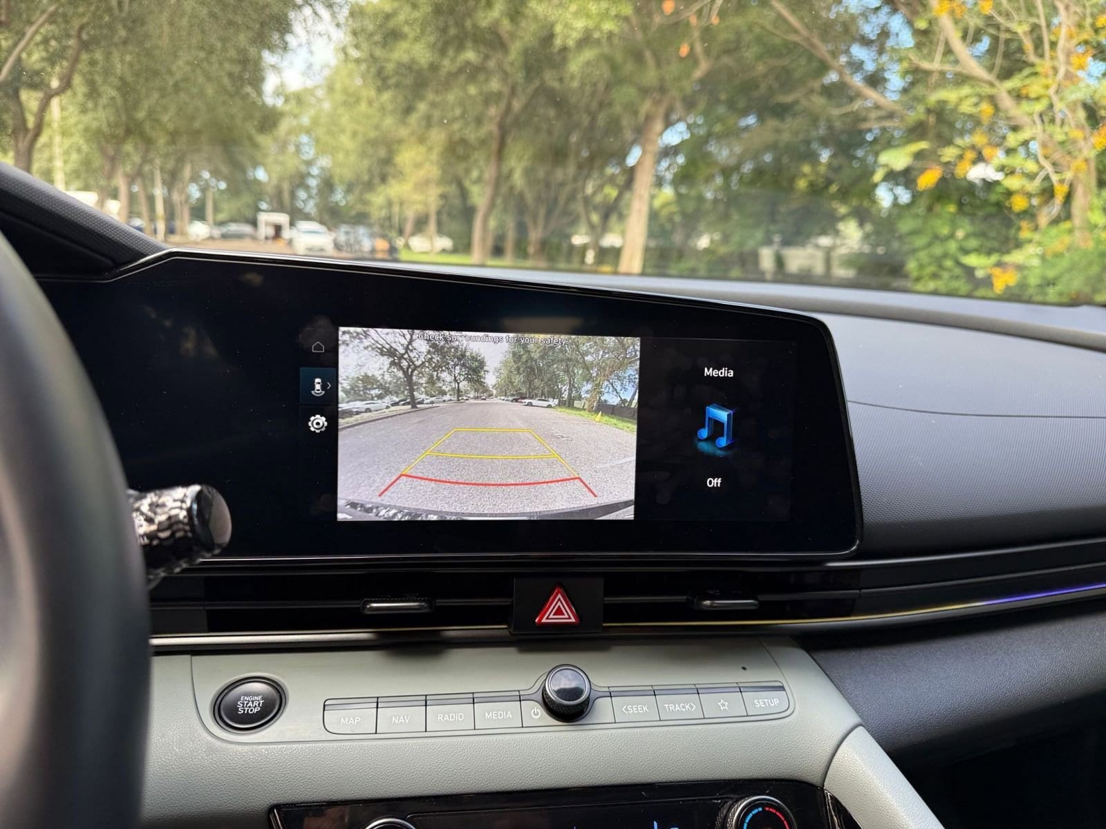 Thumbnail: 2025 Hyundai Elantra - 17