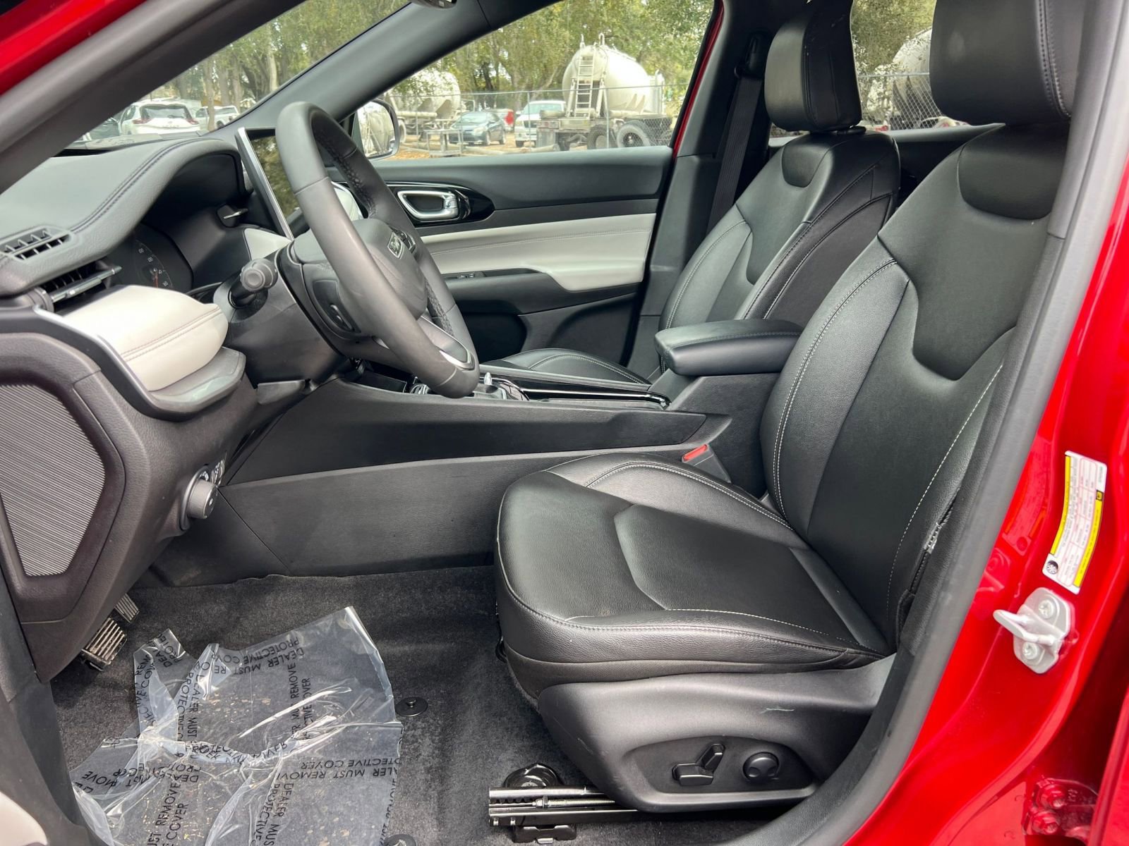 Thumbnail: 2025 Jeep Compass - 24