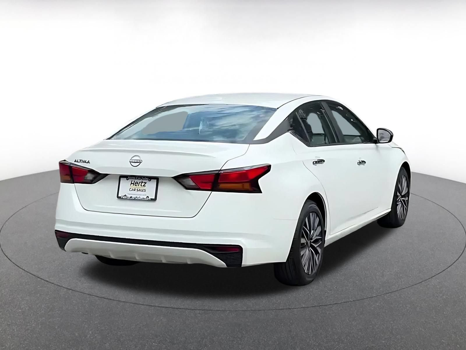 Thumbnail: 2025 Nissan Altima - 13
